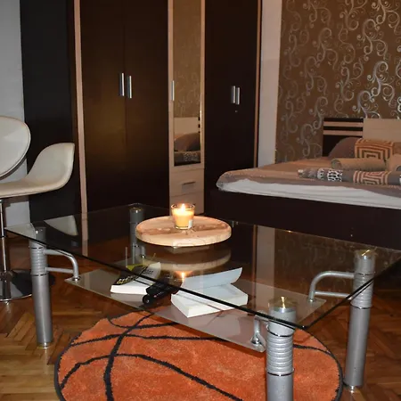 Centar 2 Apartmán Bělehrad